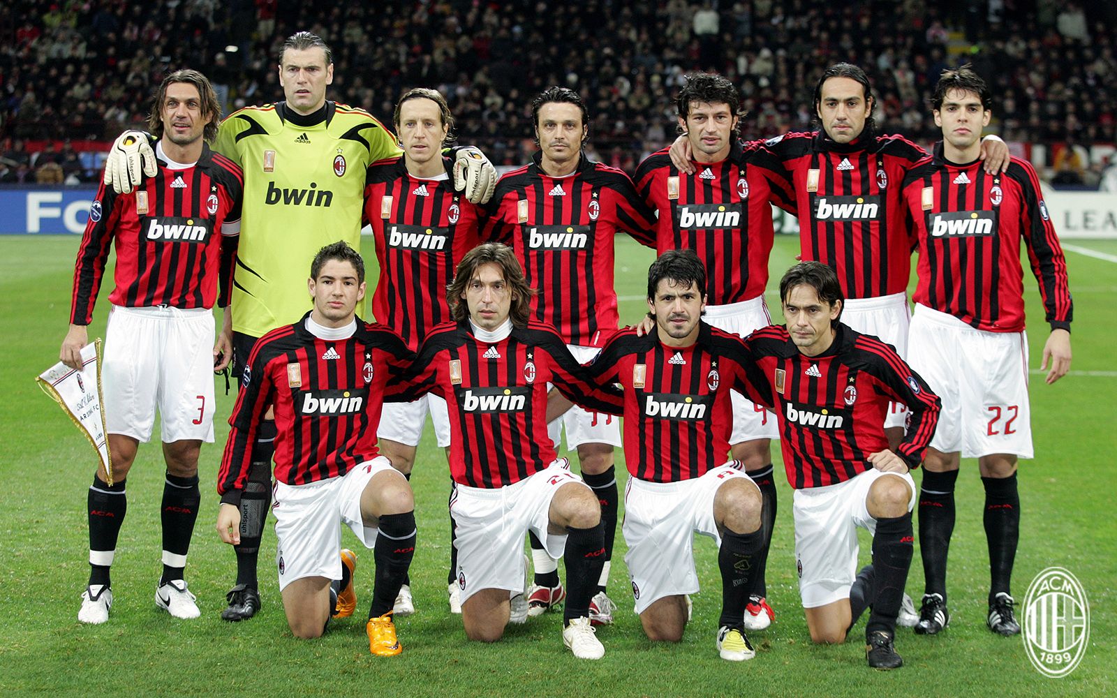 2007-2008 UEFA CHAMPIONS LEAGUE WINNER / FIFA CUP WORLD CUP